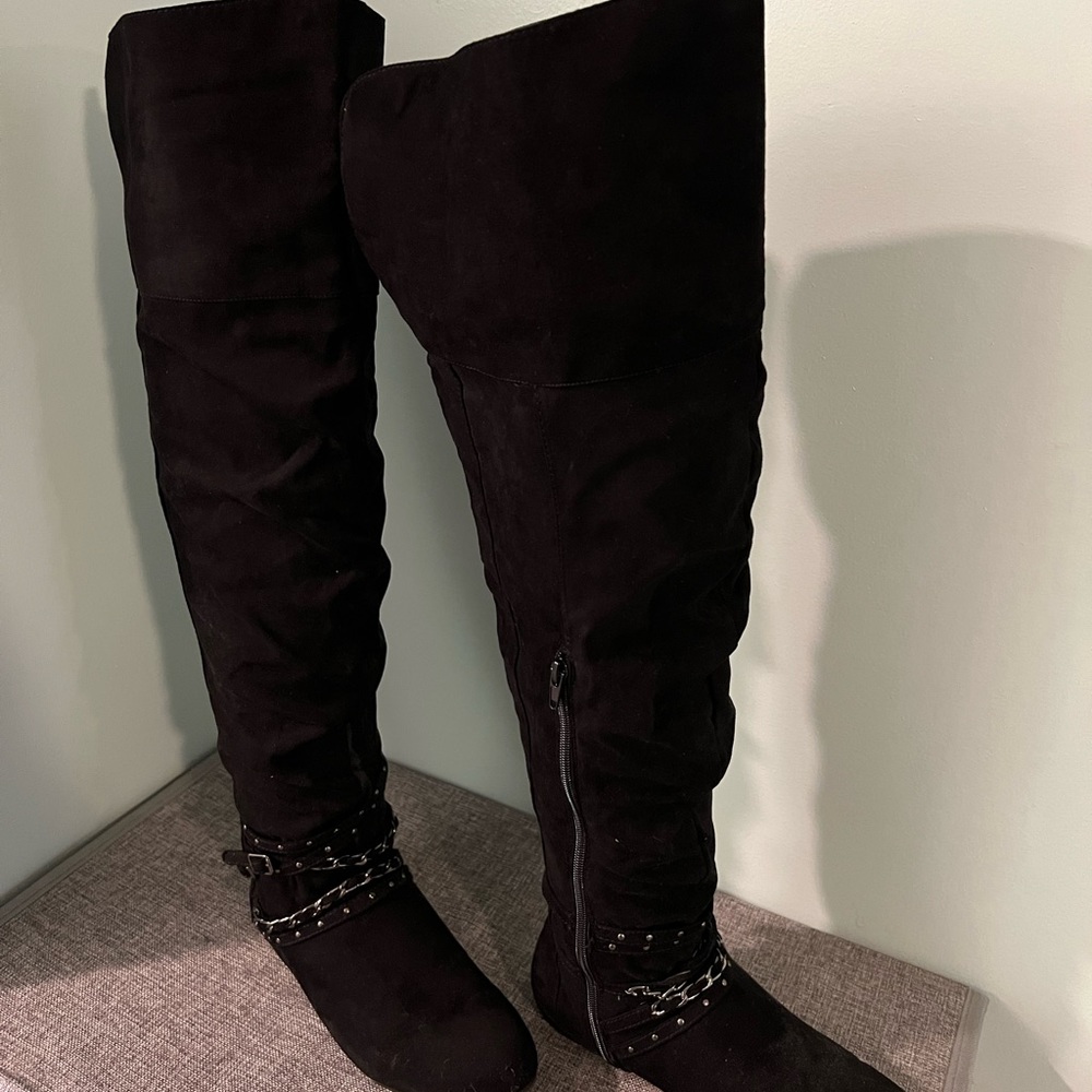 Thigh high flat boots